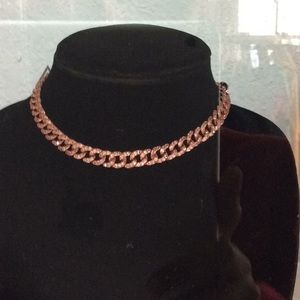 I am selling a rose gold chain
